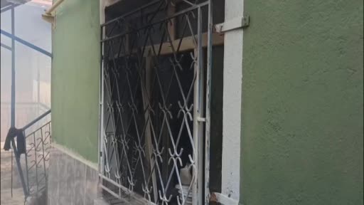 Konutta yangın çıktı, kilitli kalan 5 çocuk kurtarıldı