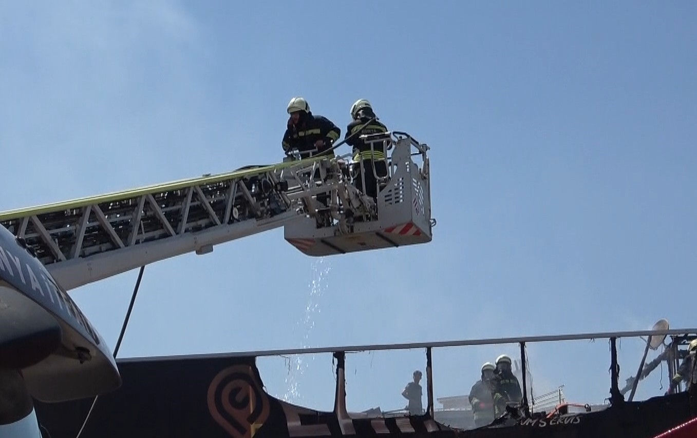 Konya’da iş yerinde çıkan yangın paniğe sebep oldu