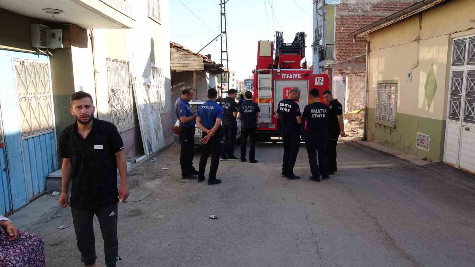 Malatya’da 5 büyüklüğündeki zelzele paniğe sebep oldu