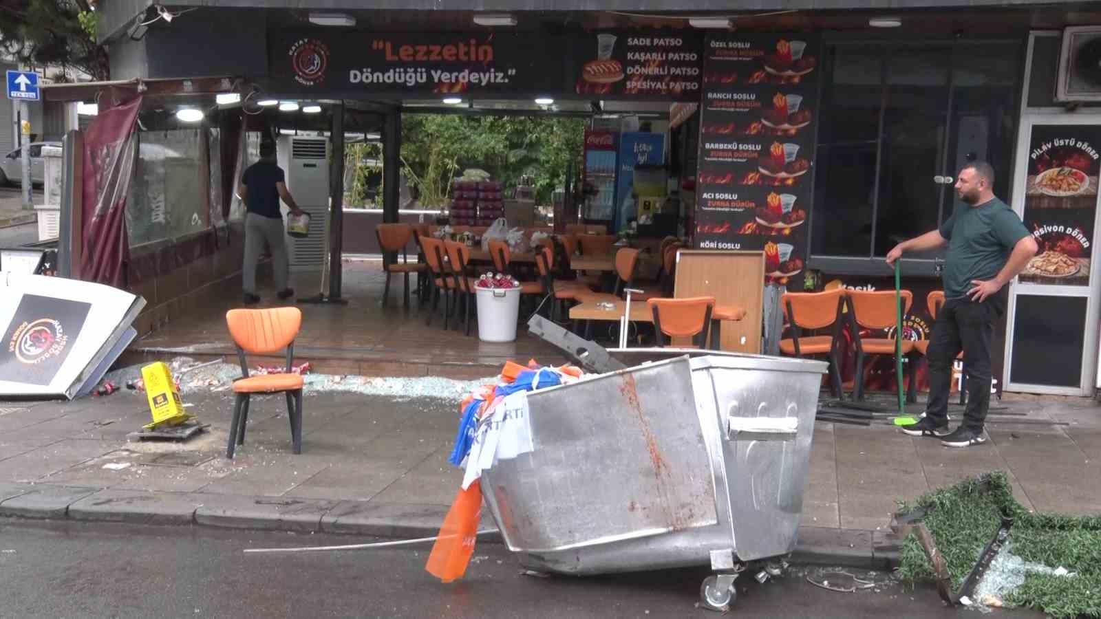 Maltepe’de alkollü şoför dükkana daldı