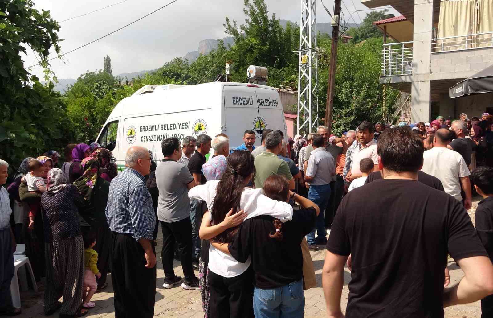 Mersin'de Doğum Gününde Yaşanan Trajik Olay ve Nikah Günü Defni