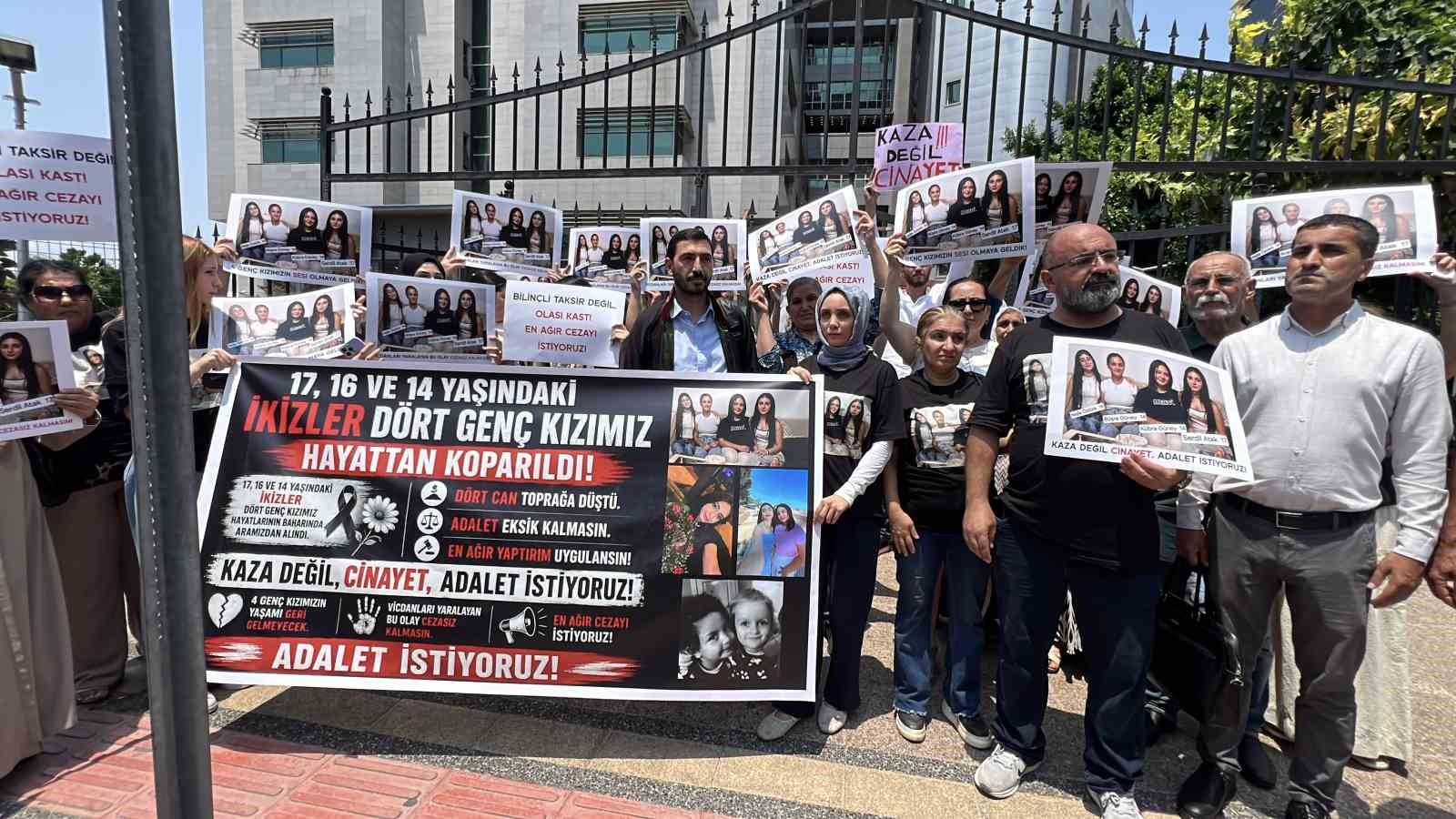 Mersin'de İkiz Kardeşler ve Kuzenlerin Ölümüne Neden Olan Kaza Sanığı Mahkemede