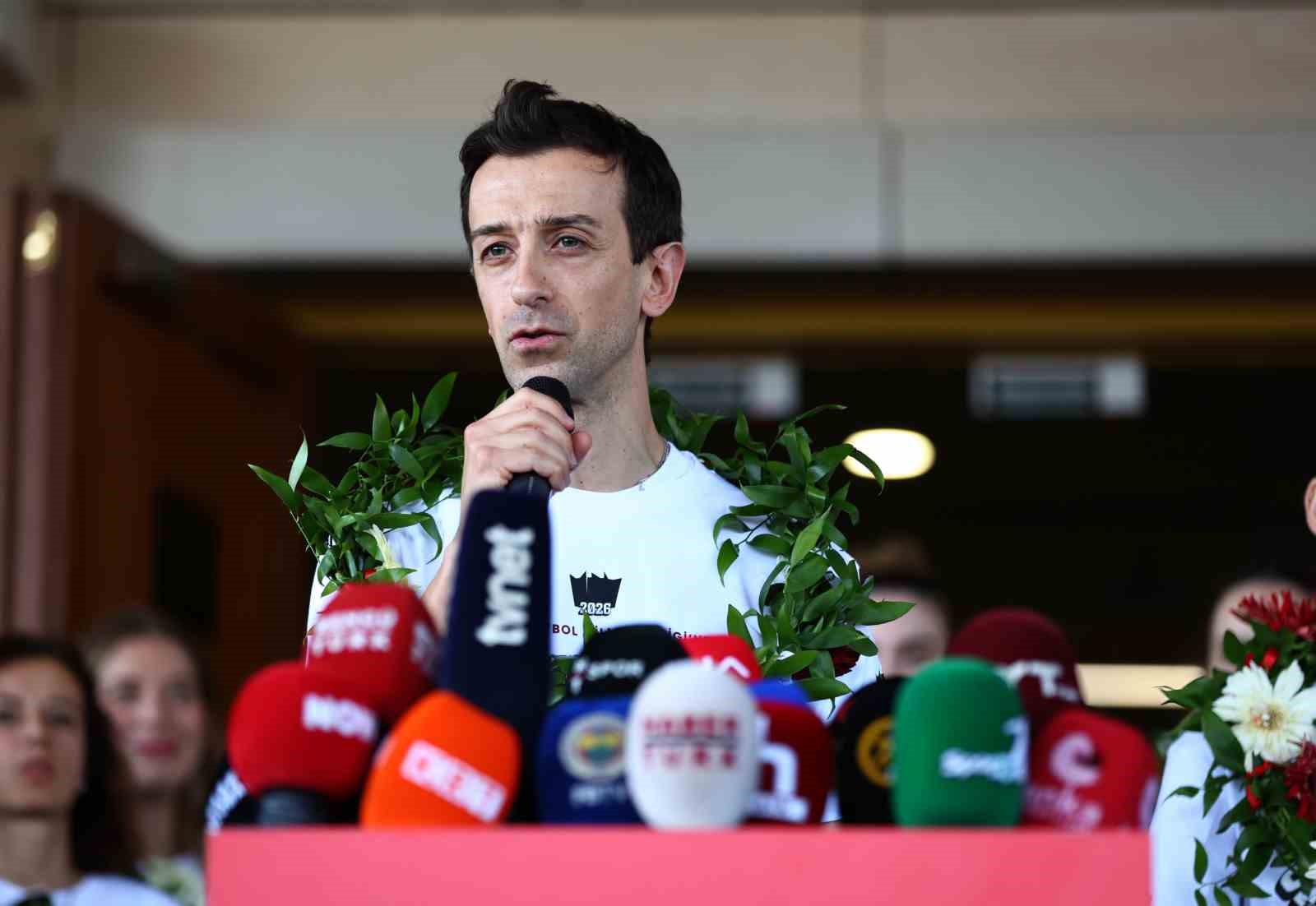 Milletler Ligi şampiyonu A Ulusal Kadın Voleybol Takımı, Türkiye’ye döndü
