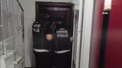 Moğolistan tarafından kırmızı bültenle aranan uyuşturucu kaçakçısı İstanbul’da yakalandı
