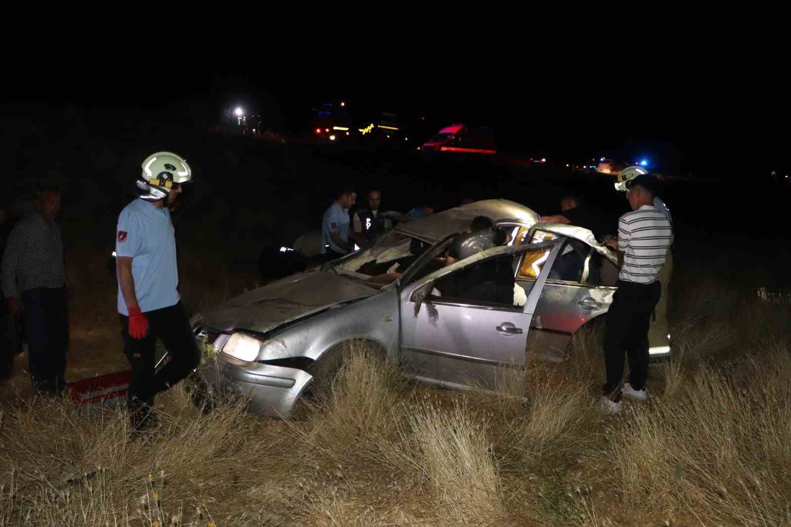 Otomobil Takla Attı ve Şarampole Uçtu: 3 Yaralı