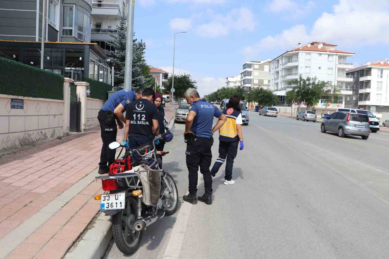 Otomobille Çarpışan Motosiklet Sürücüsü Yaralandı
