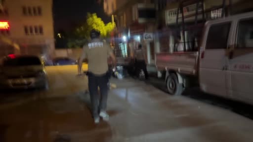 Polis Devriyesi Sırasında Yaşanan Kavga ve Gençleri Sakinleştirme Çabaları