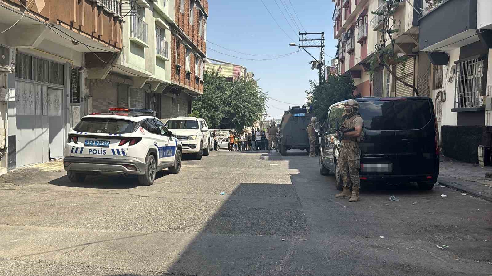 Polise direnç gösteren şahıs özel harekat operasyonu ile yakalandı