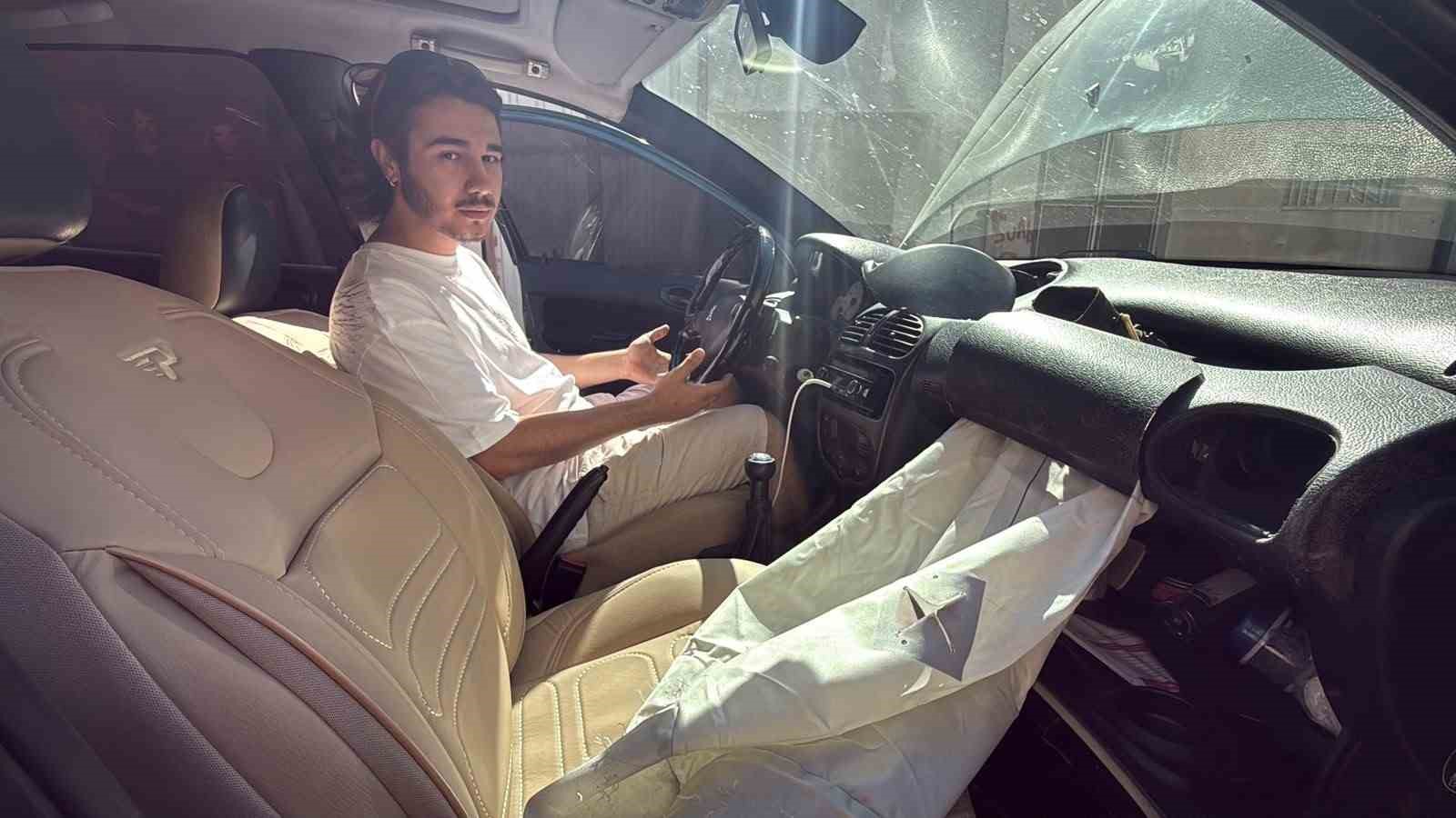 Rögar kapağı sebebiyle alın teriyle aldığı aracının airbagleri patladı