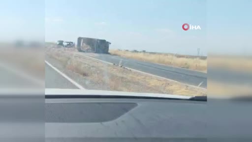Siirt’te kamyon devrildi: 1 yaralı