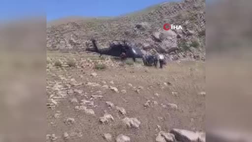 Şırnak’ta nefes kesen kurtarma operasyonu: Yaylada baygın halde mahsur kalan bayan helikopterle kurtarıldı