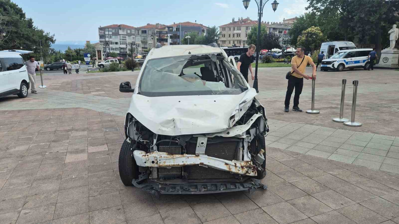 Tankın namlusunun saplandığı araç: 15 Temmuz’un sessiz şahidi