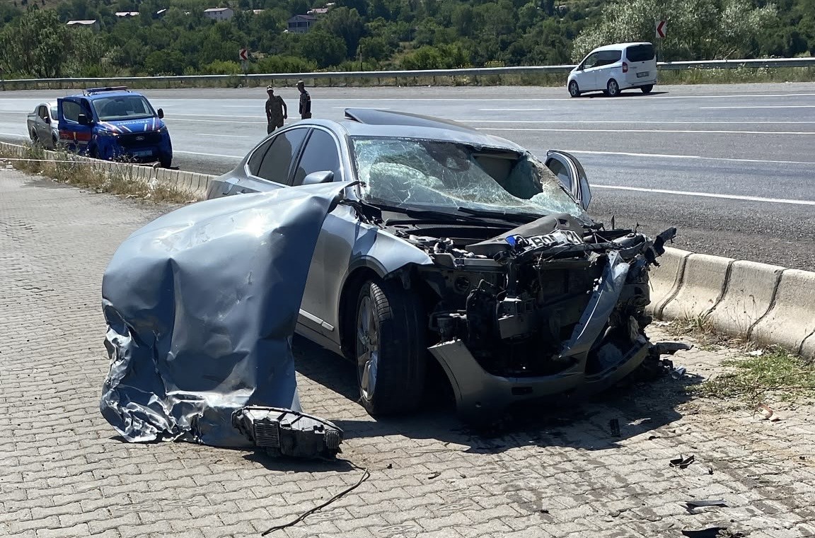 Tatvan'da Zincirleme Trafik Kazasında Beş Kişi Yaralandı