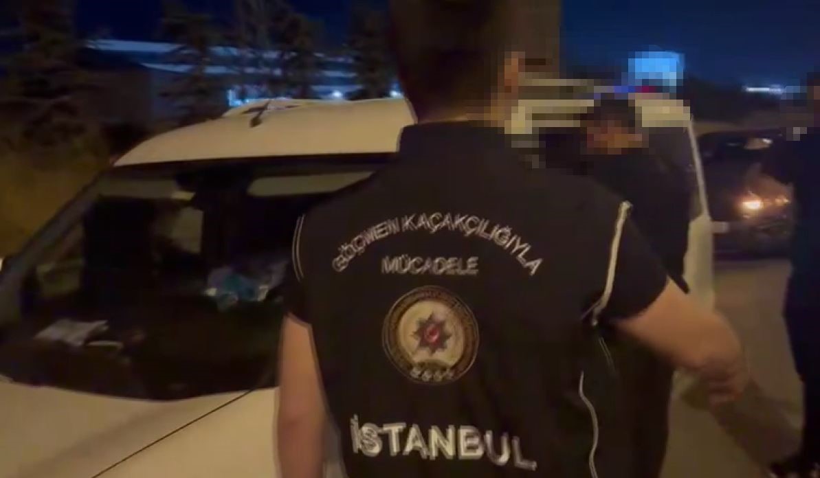 TEM Otoyolu'nda Düzensiz Göçmen Operasyonu: Organizatör Tutuklandı