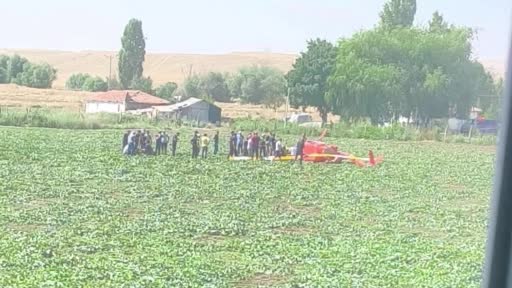 Temelli’de eğitim helikopteri düştü