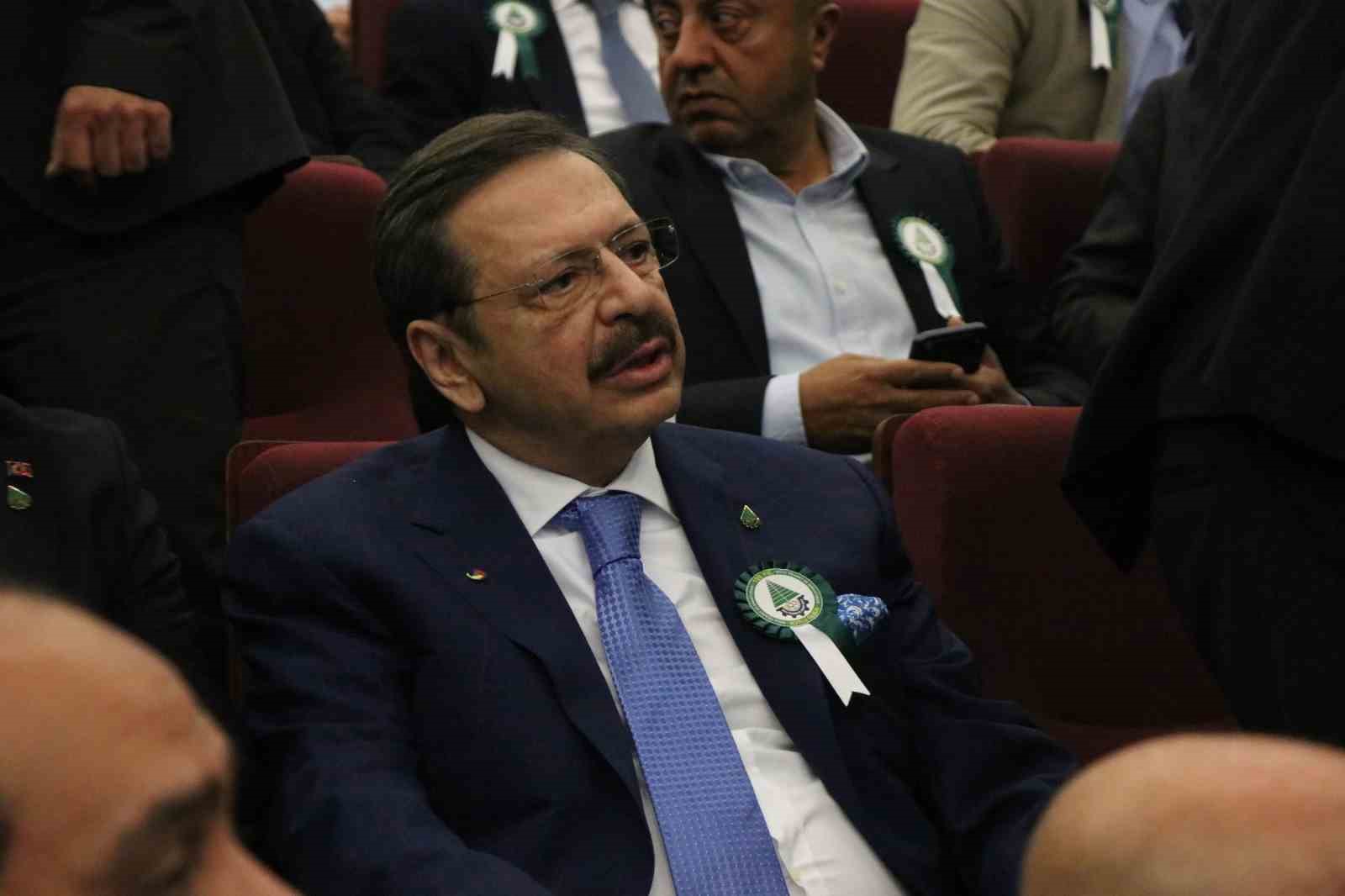 TOBB Başkanı Hisarcıklıoğlu: "Babanın oğula kefil olmadığı yerde biz kefil oluyoruz"
