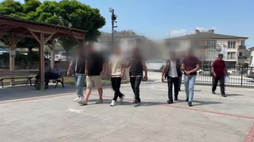 Uyuşturucu kullanmaktan öğretmenlikten ihraç edildi, bu defa uyuşturucu ticaretinden tutuklandı