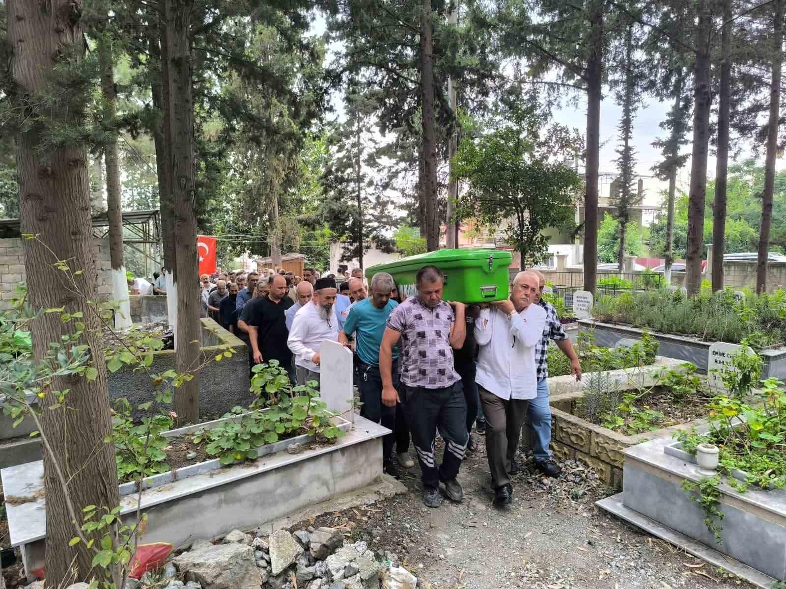 Üzerine akaryakıt dökerek kendini yakan zihinsel engelli şahıs, 9 gün sonra ömür gayretini kaybetti