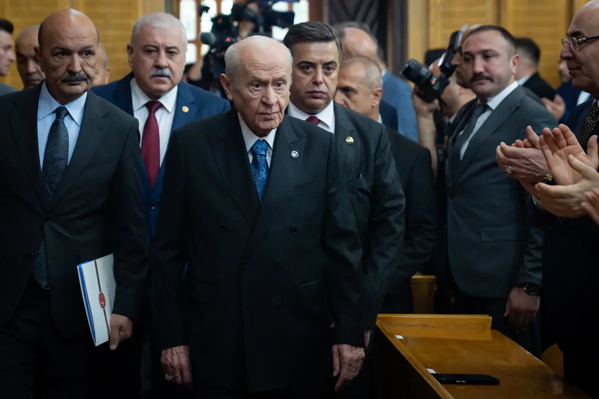 Ankara kulislerini hareketlendiren çıkış: Devlet Bahçeli seçim tarihi iddialarına son noktayı koydu!