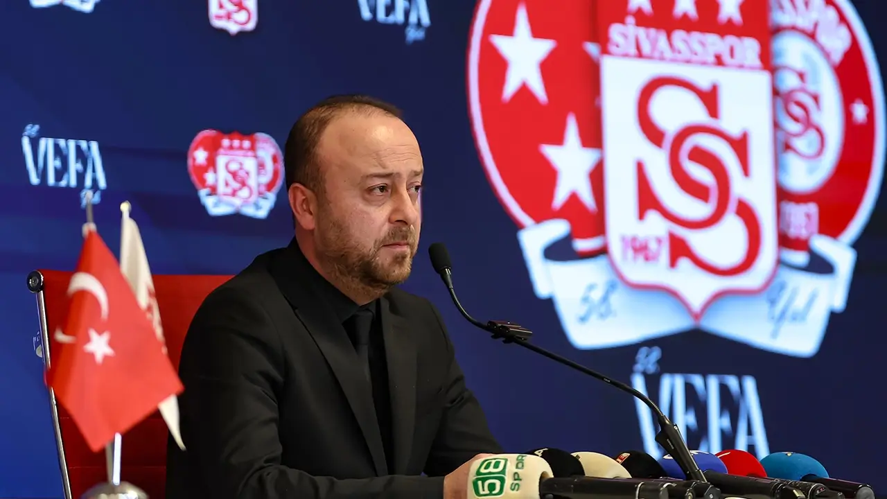 Servet Çetin Geliyor mu? Başkan Özçoban Yeni Hocayı Duyurdu!