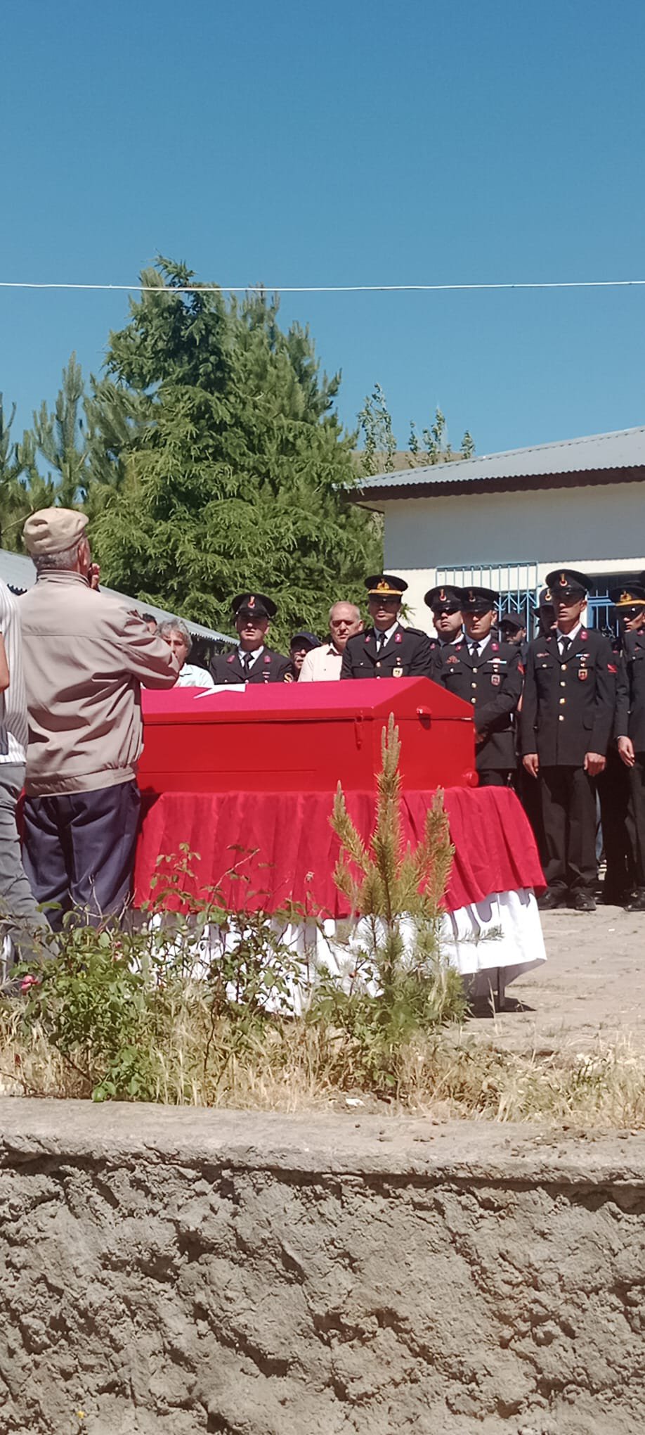 Sivaslı Kıbrıs Gazisi Halil Sarı Son Yolculuğuna Uğurlandı