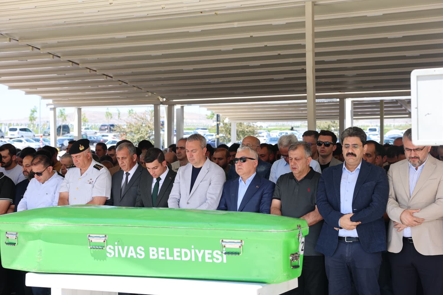 Sivas'ta Protokol Ay Yıldız Camii'ndeki Cenazede Buluştu