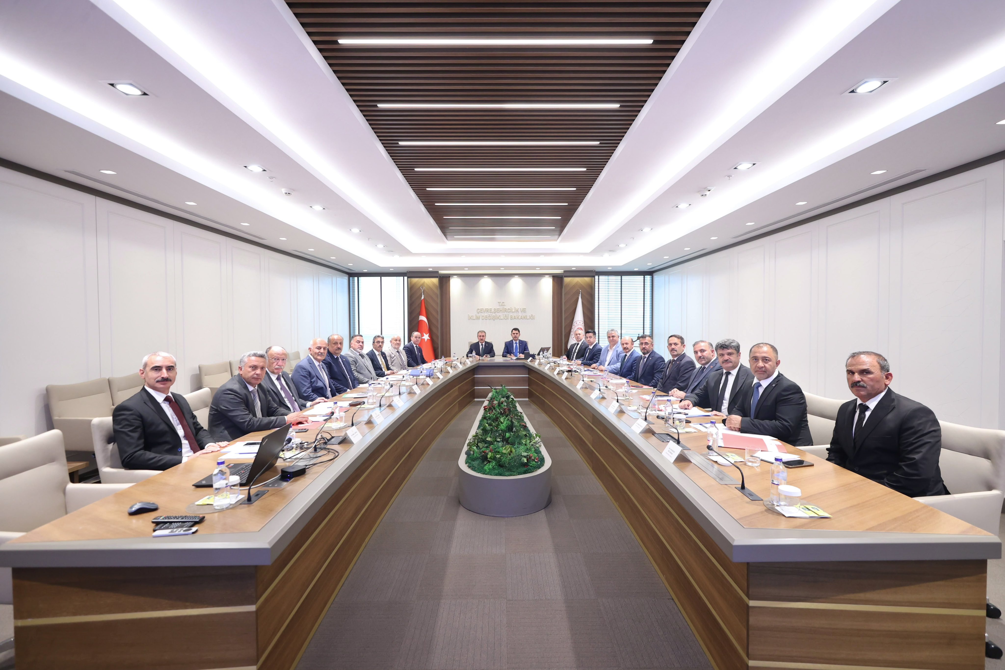 Sivas Belediye Başkanı Uzun'dan Bakan Kurum'a Kritik Ziyaret