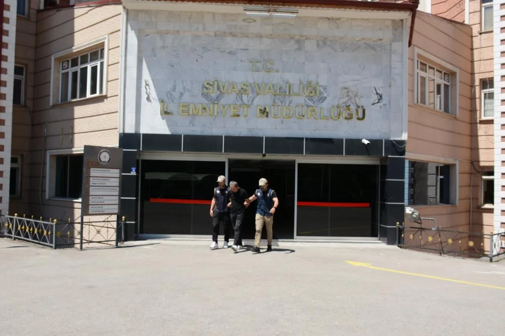 Sivas'ta FETÖ Operasyonu: Firari Hükümlü M.K. Yakalandı
