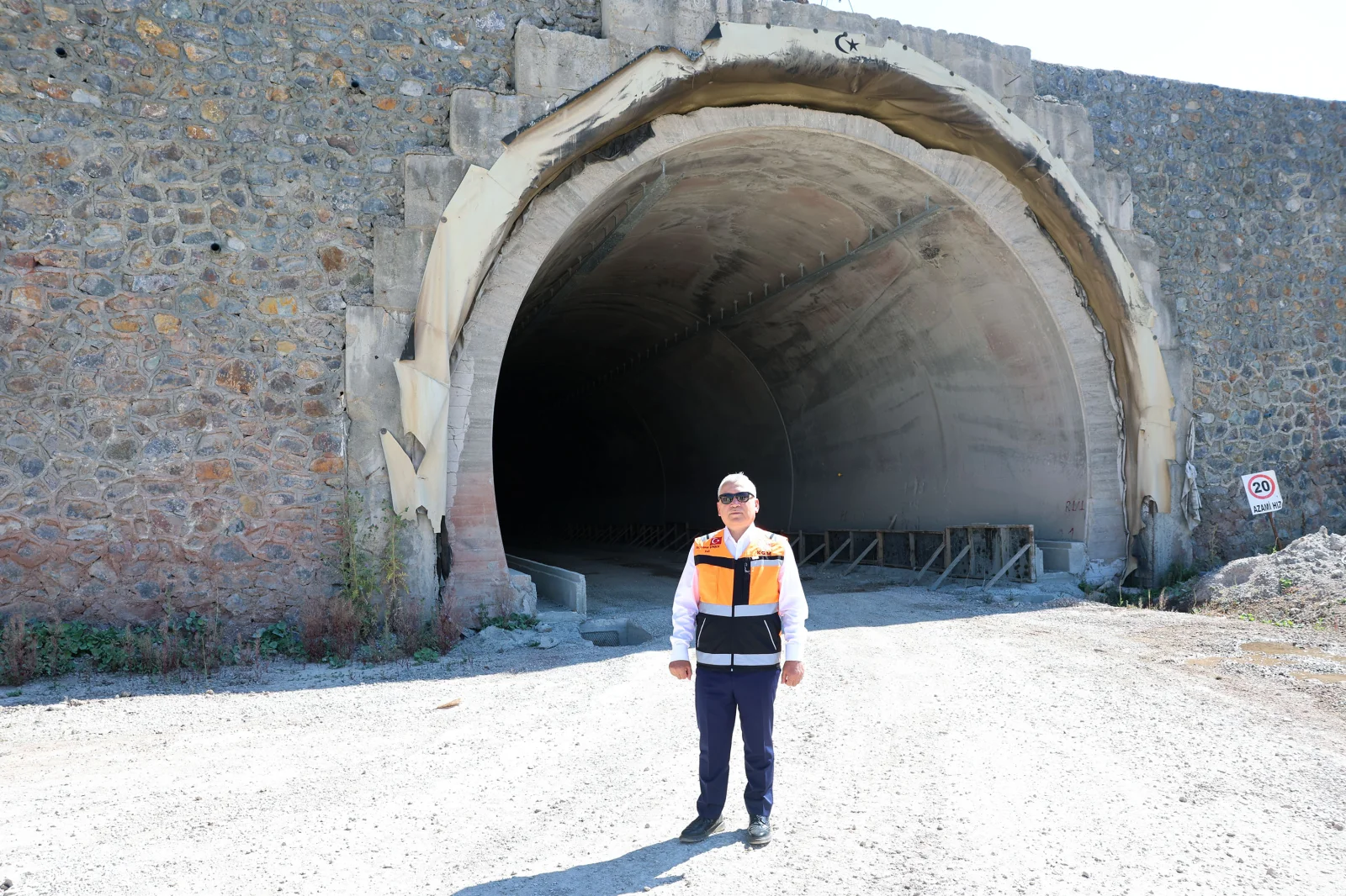 Sivas Geminbeli Tüneli'nde Vali Şimşek'ten Yerinde İnceleme