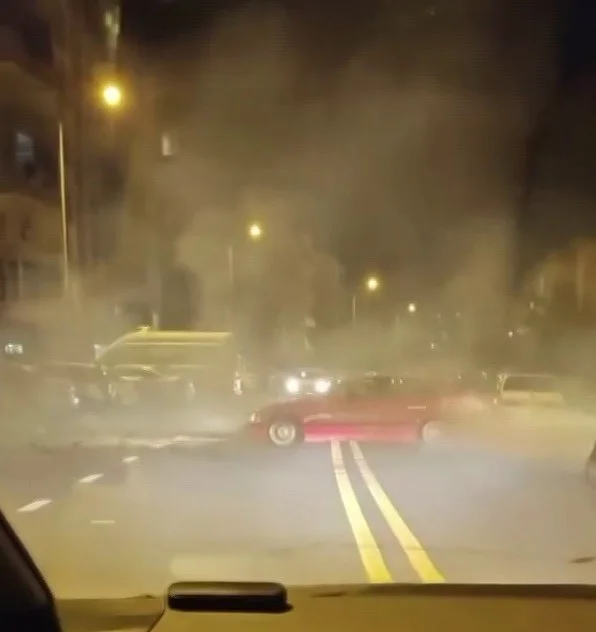 Sivas'ta Trafiğe Açık Yolda Tehlikeli Drift Kamerada