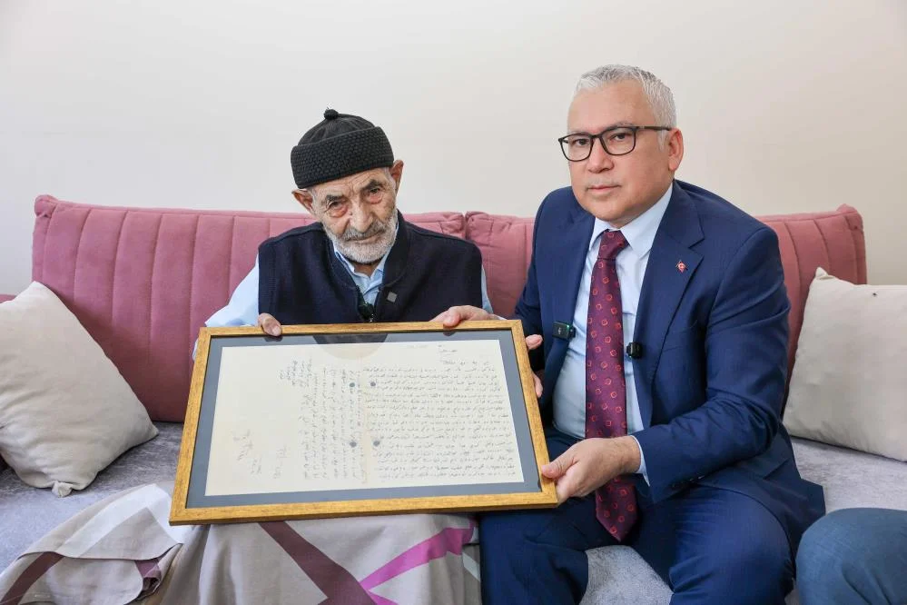 Sivas'ta 113 Yıllık Esaret Mektubu Ailesine Teslim Edildi