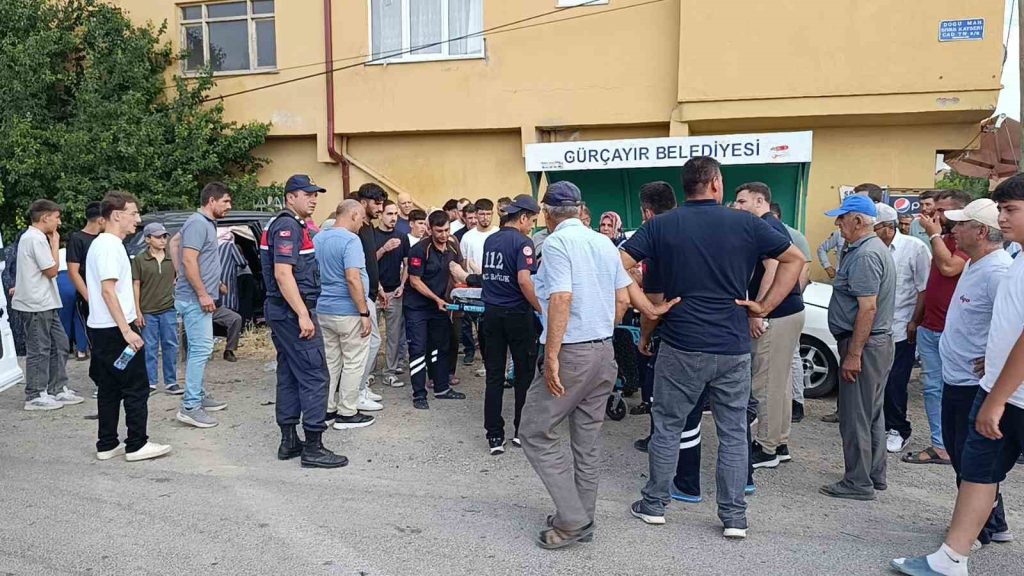 Şarkışla'da Trafik Kazası: Beş Yaralı