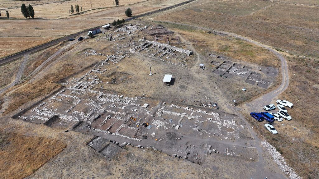 Sivas'tan Tarih Öncesi Mirasına Dört Eserle Katkı