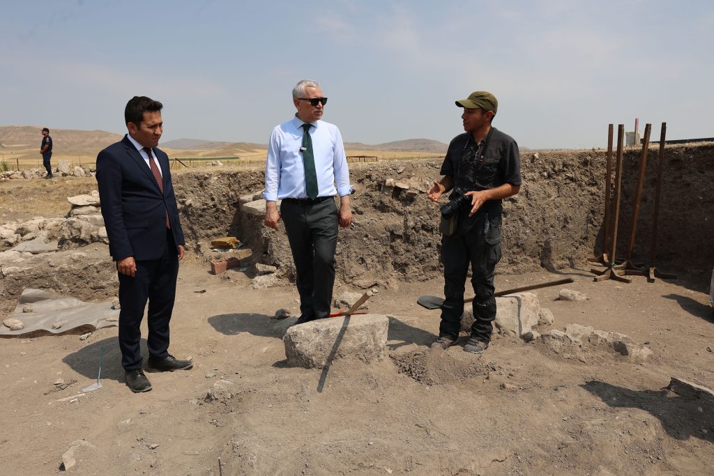 Sivas'tan Tarih Öncesi Mirasına Dört Eserle Katkı