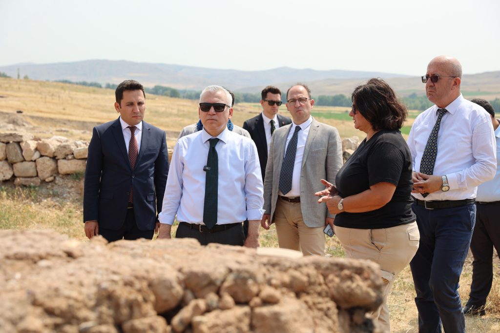 Sivas'tan Tarih Öncesi Mirasına Dört Eserle Katkı