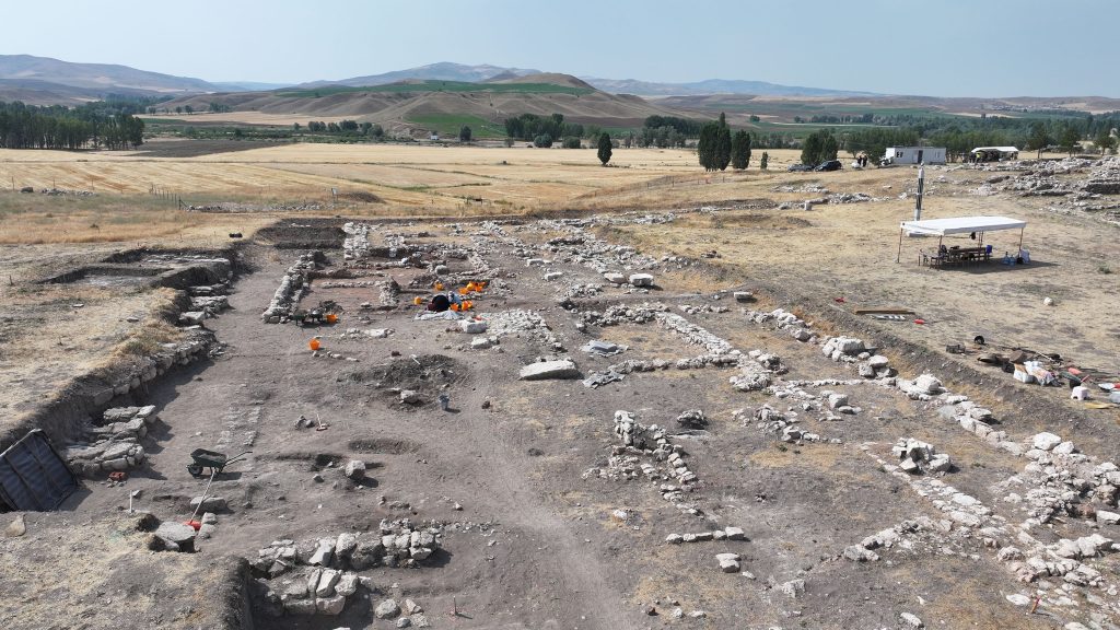 Sivas'tan Tarih Öncesi Mirasına Dört Eserle Katkı