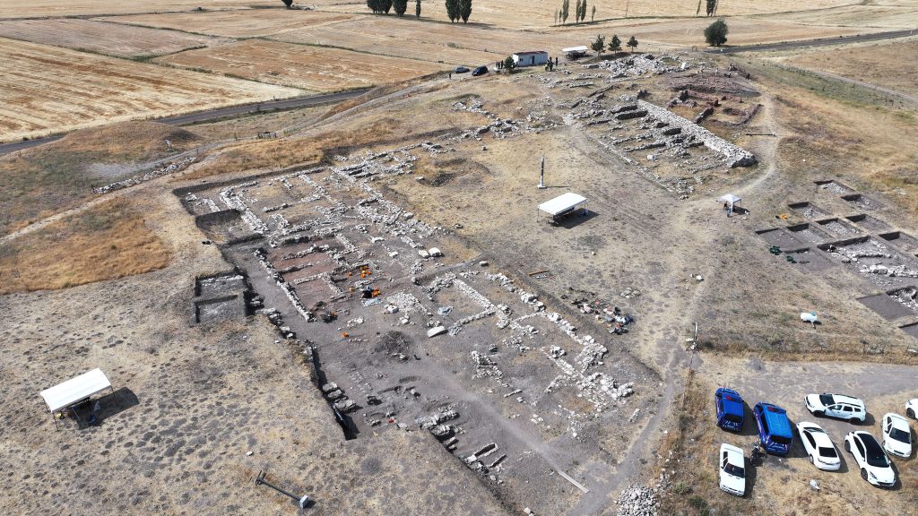 Sivas'tan Tarih Öncesi Mirasına Dört Eserle Katkı