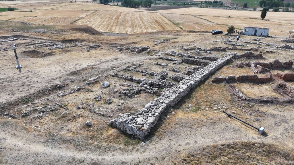 Sivas'tan Tarih Öncesi Mirasına Dört Eserle Katkı