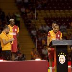 Galatasaray, Yıldız Futbolcular Victor Osimhen ve Leroy Sane'i Coşkulu Bir Törenle Ağırladı!