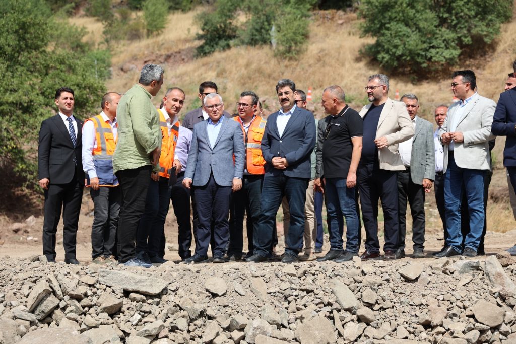 Sivas-Karadeniz Bağlantısı Güçleniyor: Doğanşar ve Koyulhisar Yolu Projesi Sürüyor