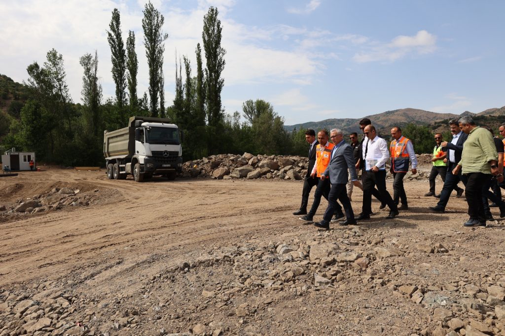 Sivas-Karadeniz Bağlantısı Güçleniyor: Doğanşar ve Koyulhisar Yolu Projesi Sürüyor