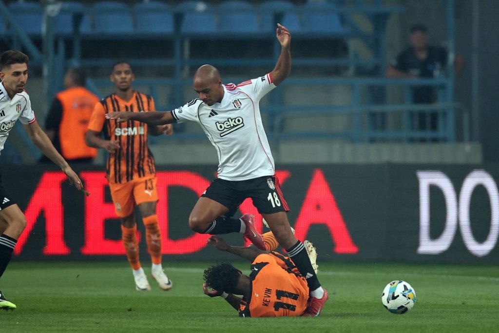 UEFA Avrupa Ligi'nde Beşiktaş, Shakhtar Donetsk'e Karşı Yenildi